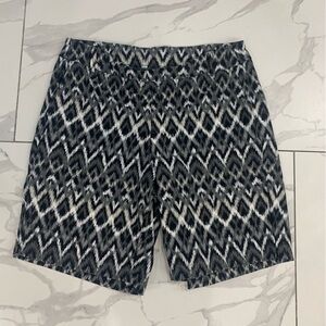 Spanx Sunshine Shorts Women Large Black/White Pull On 9" UPF Quick Dry Geometric